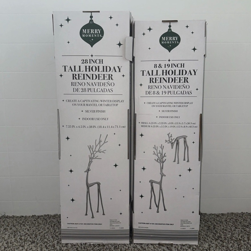 Aldi Set of 2 Merry Moments Dramatic Silver Reindeer - Picture 2 of 2